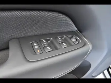 Photo 6 Volvo Xc60  T6 AWD 253 + 145ch  Black Edition Geartronic