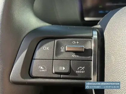 Photo 59 Citroën C4 e- 136 ch Automatique