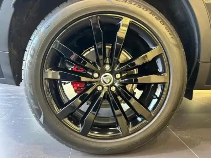 Photo 23 Jaguar E-Pace  P200 FlexFuel MHEV 200ch R-Dynamic SE