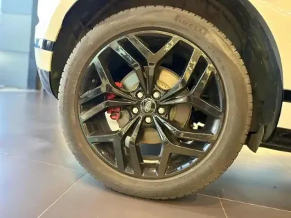 Photo 25 Land rover Range Rover Evoque  1.5 P300e 309ch Dynamic SE