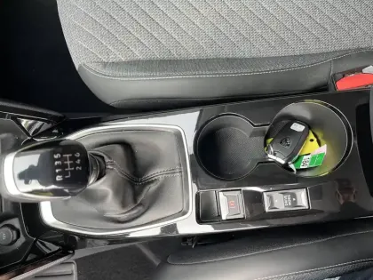 Photo 19 Peugeot 208  PureTech 100 S&S BVM6