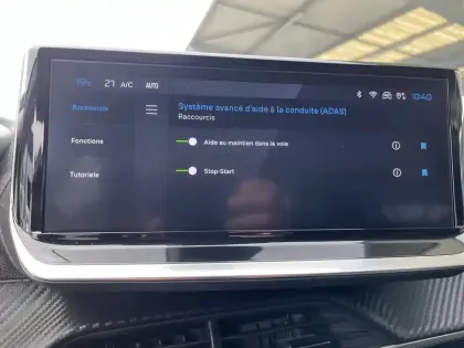 Photo 22 Peugeot 208  PureTech 100 S&S BVM6