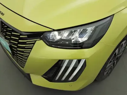 Photo 42 Peugeot 208  PureTech 100 S&S BVM6