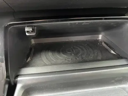 Photo 18 Peugeot 208  PureTech 100 S&S BVM6