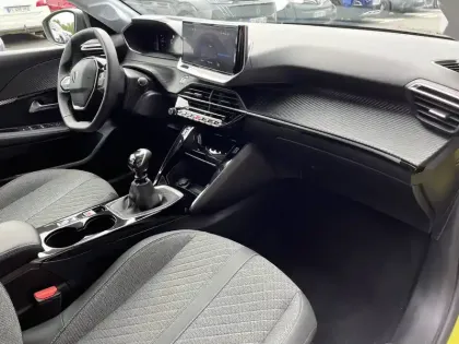 Photo 12 Peugeot 208  PureTech 100 S&S BVM6