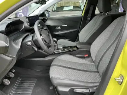 Photo 10 Peugeot 208  PureTech 100 S&S BVM6