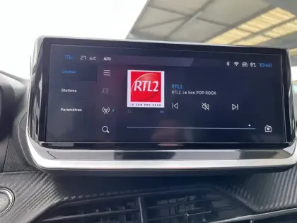 Photo 20 Peugeot 208  PureTech 100 S&S BVM6