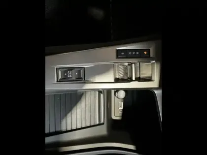 Photo 11 Peugeot 308  SW e- 156ch Allure