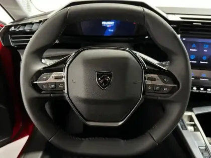 Photo 12 Peugeot 308  SW e- 156ch Allure