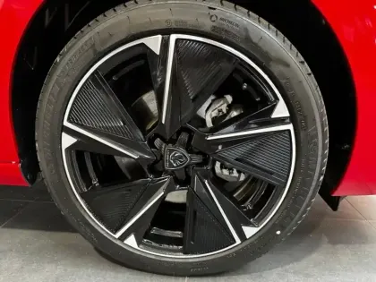 Photo 10 Peugeot 308  SW e- 156ch Allure