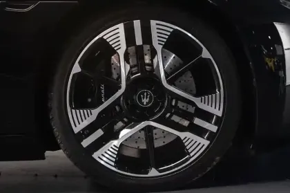 Photo 26 Maserati Granturismo  560 kW 750 ch