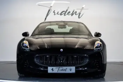 Photo 19 Maserati Granturismo  560 kW 750 ch