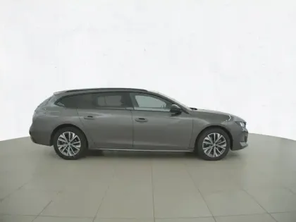 Photo 23 Peugeot 508  SW Hybrid 225 e-EAT8