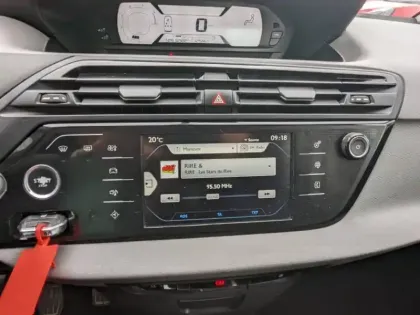 Photo 11 Citroën C4 Picasso  PureTech 130ch Feel S&S