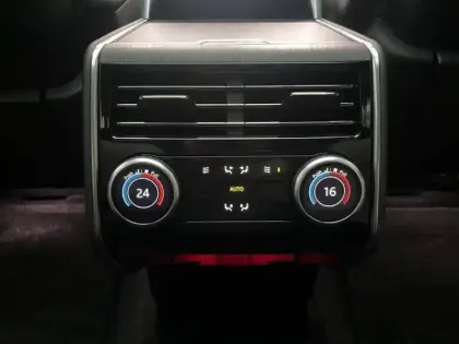 Photo 21 Land rover Range Rover  LWB P440e PHEV AWD