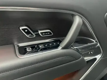 Photo 10 Land rover Range Rover  LWB P440e PHEV AWD