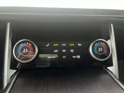 Photo 2 Land rover Range Rover  LWB P440e PHEV AWD