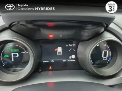 Photo 13 Toyota Yaris  116h Design 5p