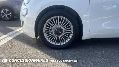 Photo 11 Fiat 500  e 95 ch Icône