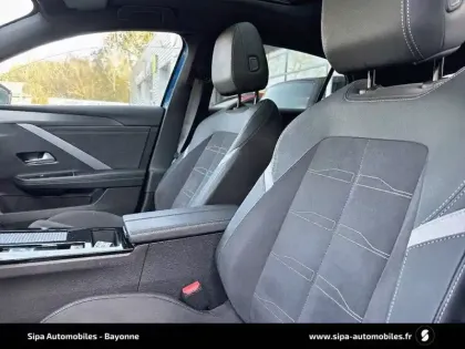 Photo 8 Opel Astra  Electrique 156 ch & Batterie 54 kWh