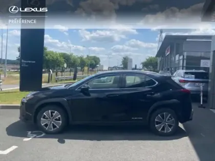 Photo 2 Lexus UX  300e Pack