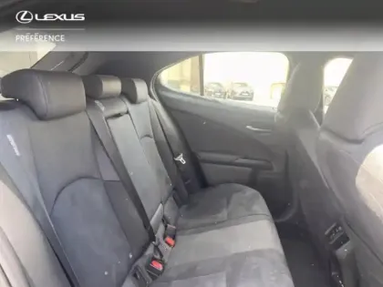 Photo 6 Lexus UX  300e Pack