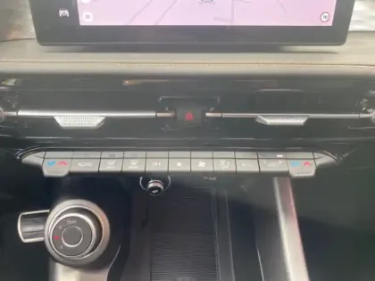 Photo 12 Alfa Romeo Tonale  1.3 PHEV 280ch Sprint AT6 e-Q4