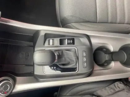 Photo 13 Alfa Romeo Tonale  1.3 PHEV 280ch Sprint AT6 e-Q4