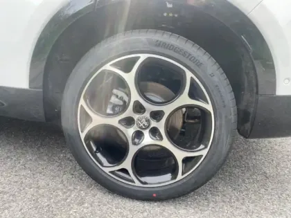 Photo 10 Alfa Romeo Tonale  1.3 PHEV 280ch Sprint AT6 e-Q4