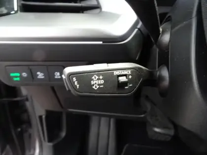 Photo 14 Audi Q4  e-tron 50 quattro 299 ch 82 kW