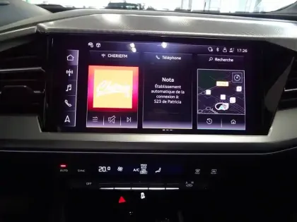 Photo 12 Audi Q4  e-tron 50 quattro 299 ch 82 kW