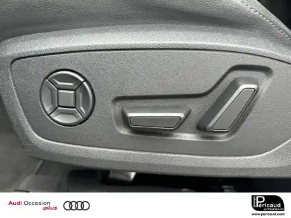 Photo 25 Audi Q3  45 TFSIe 245 ch S tronic 6