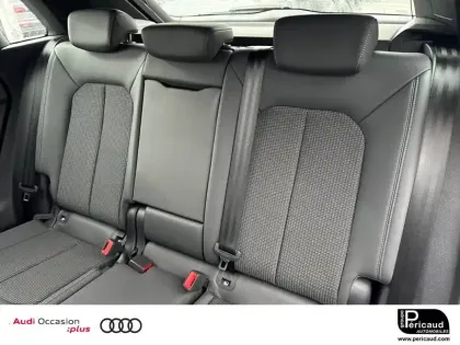 Photo 23 Audi Q3  45 TFSIe 245 ch S tronic 6