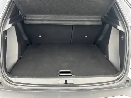 Photo 25 Peugeot 2008  Electrique 54 kWh 156 ch