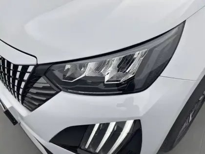 Photo 35 Peugeot 2008  Electrique 54 kWh 156 ch