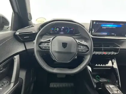 Photo 28 Peugeot 2008  Electrique 54 kWh 156 ch