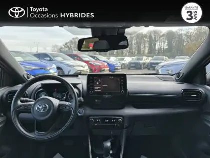 Photo 13 Toyota Yaris  116h Première 5p