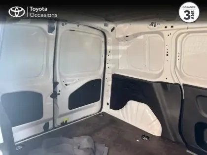 Photo 6 Toyota Proace  CITY Medium 100 D-4D Business Look PL RC23