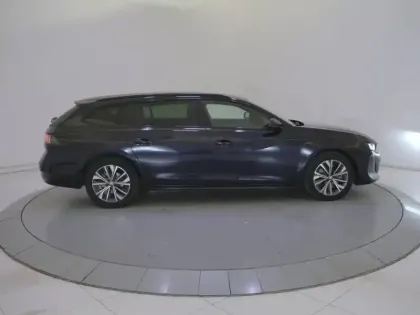 Photo 23 Peugeot 508  SW Hybrid 225 e-EAT8