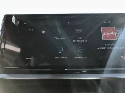 Photo 37 Peugeot 2008  Hybrid 136 e-DCS6