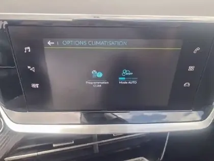 Photo 44 Peugeot 208  Electrique 50 kWh 136ch