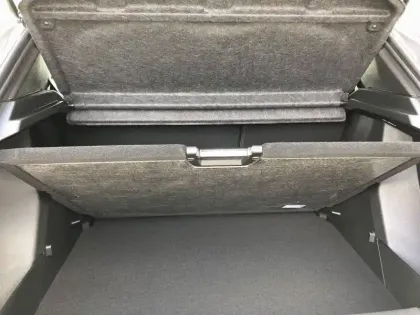 Photo 37 Peugeot 2008  Hybrid 136 e-DCS6