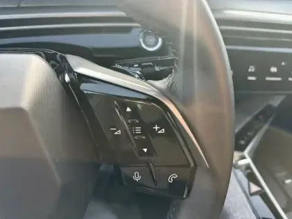 Photo 21 Peugeot 3008  Hybrid 136 e-DCS6