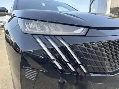 Photo 15 Peugeot 3008  Hybrid 136 e-DCS6