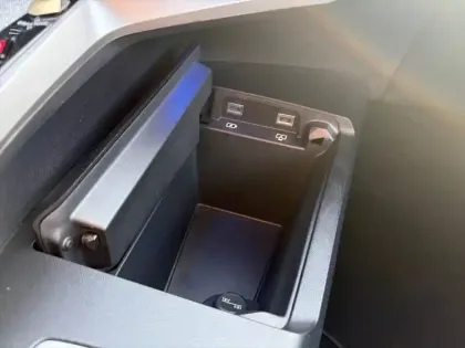 Photo 31 Peugeot 3008  Hybrid 136 e-DCS6