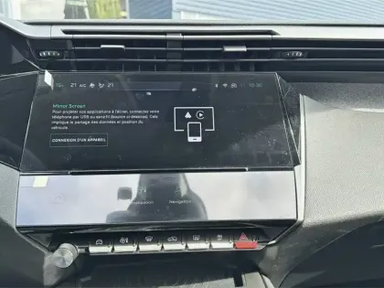 Photo 19 Peugeot 308  SW BlueHDi 130ch S&S EAT8