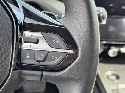 Photo 17 Peugeot 308  SW BlueHDi 130ch S&S EAT8