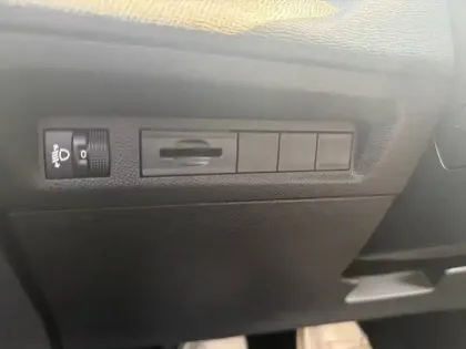 Photo 48 Peugeot 308  SW BlueHDi 130ch S&S EAT8