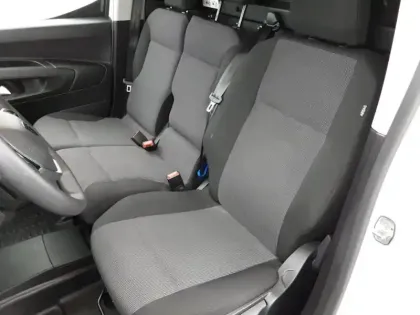 Photo 10 Peugeot Partner E- FOURGON M 800 KG 136 CH BATTERIE 51 KWH