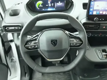 Photo 8 Peugeot Partner E- FOURGON M 800 KG 136 CH BATTERIE 51 KWH